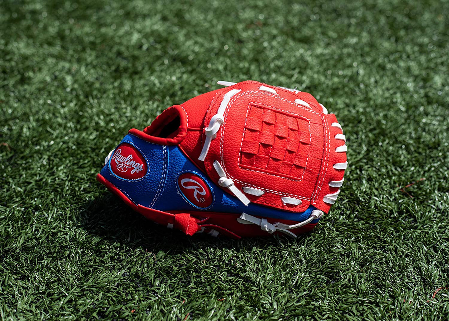 "Youth Baseball Glove from the Players Series - Ideal for Young Athletes, Offering a Variety of Styles and Sizes!"