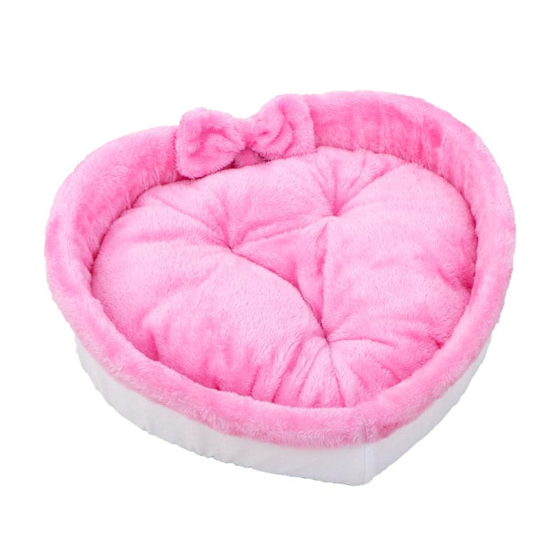Cute Cat Bed Heart-Shaped Bed