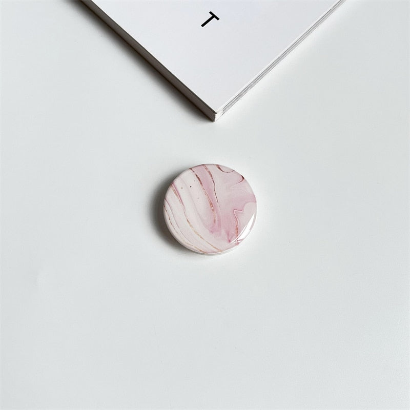 Glossy Marble Texture Stretch Grip