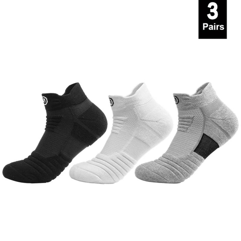 "Ultimate Performance Anti-Slip Sports Socks - Stay Comfortable and Odor-Free During Football, Soccer, and Basketball Games - Perfect Fit for Men and Women - Available in Short and Long Tube Styles - Sizes 38-43"