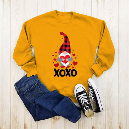 "Women's Vintage XOXO Graphic Crewneck Sweatshirt - Casual Long Sleeve Pullover Top with Loose Fit Tunic Design"
