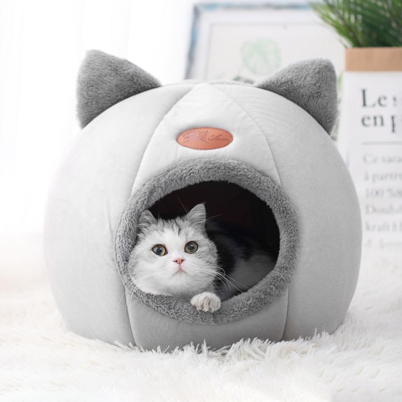 Luxurious Plush Enclosed Cat Bed