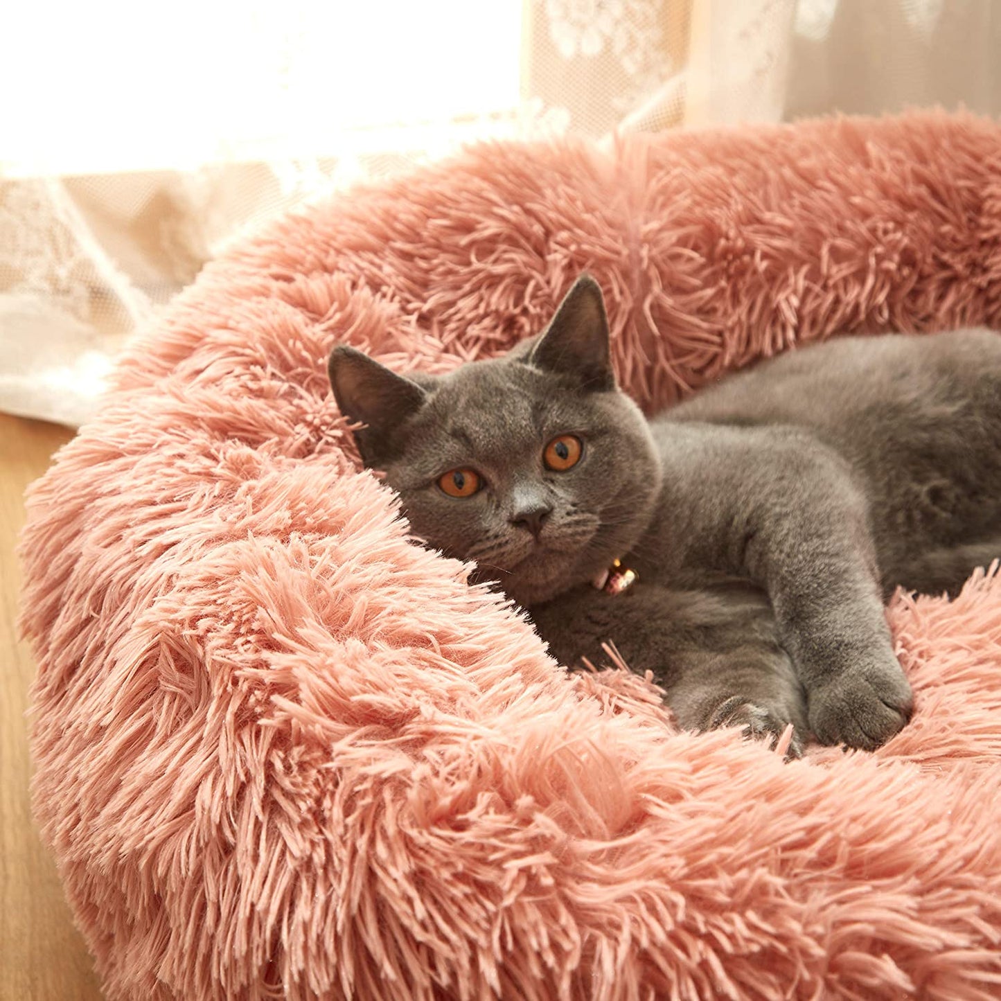 Cozy Pink Fuzzy Donut Bed for Dogs & Cats - Snuggly Winter Cushion for a Perfect Nap